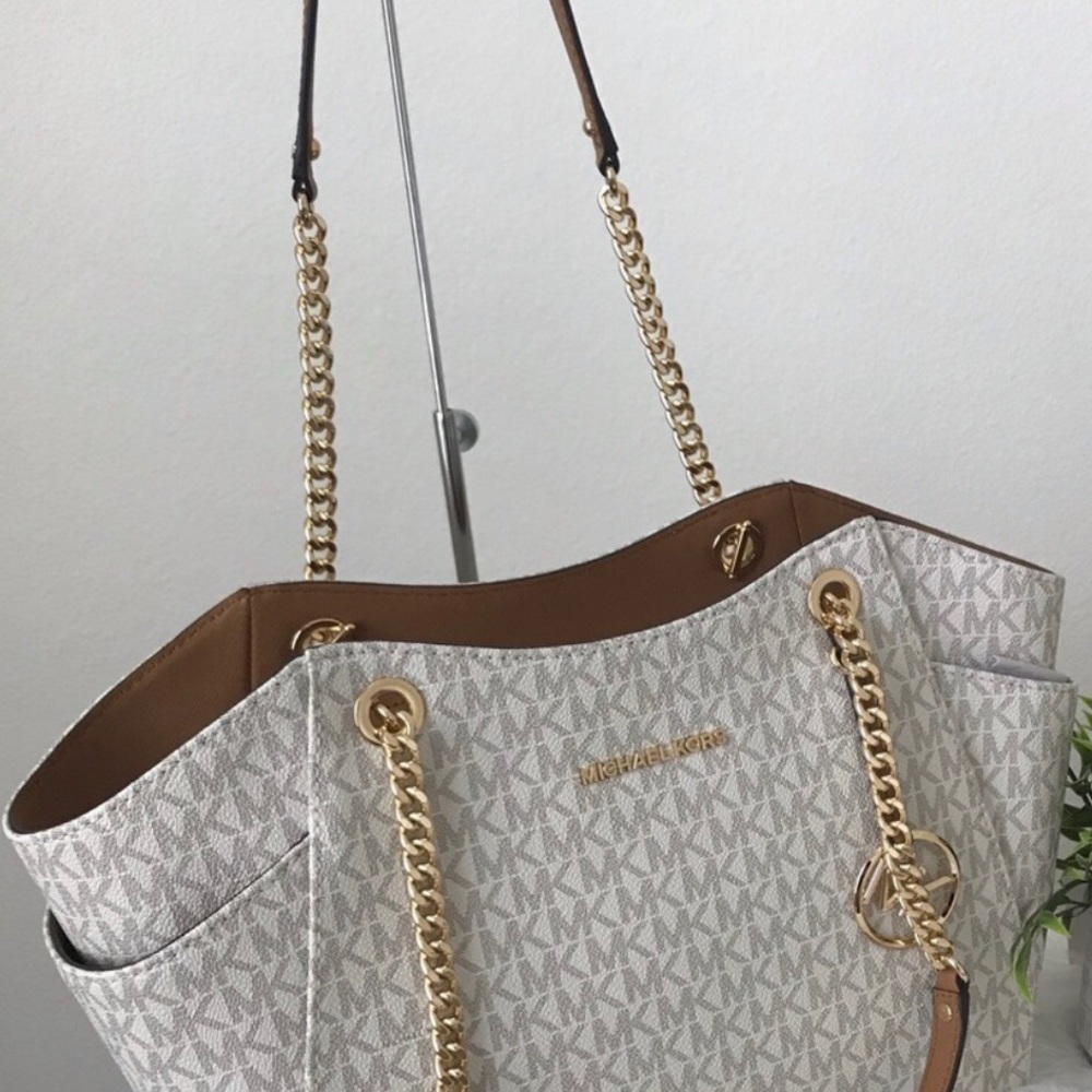 SALE❗️Michael Kors jet set travel large chain tote